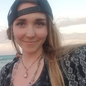 Meet your Posher, Sierra